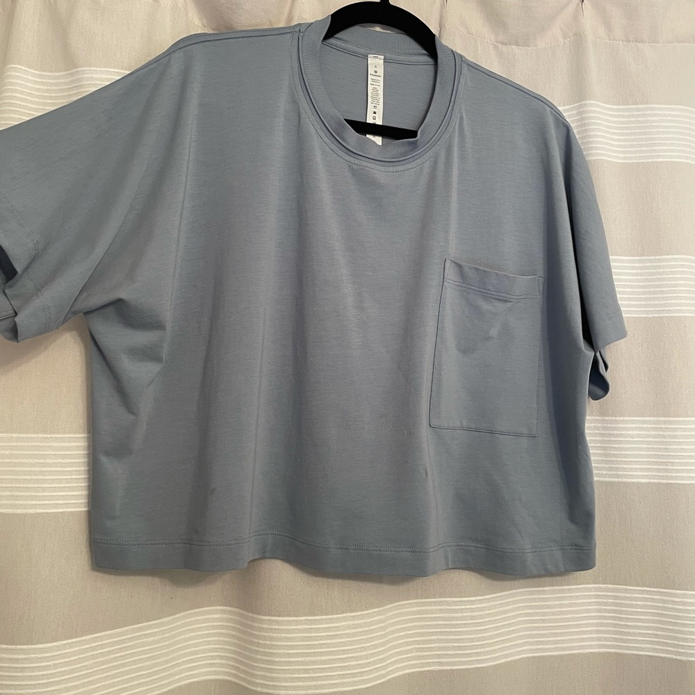 Lululemon Check The Box - Cropped Tshirt